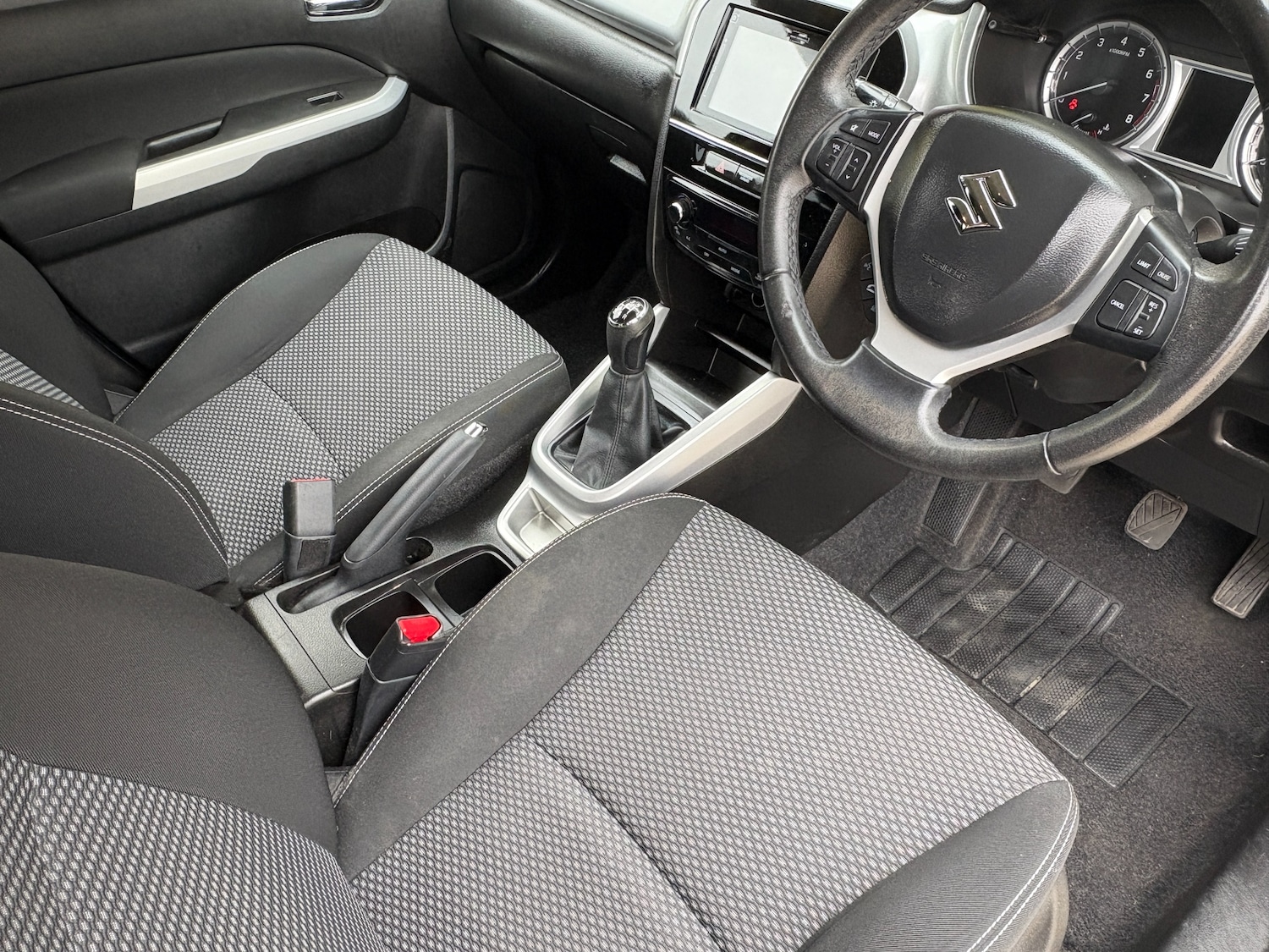 Used Suzuki Vitara 2015 for sale - 76224989: Photo 11