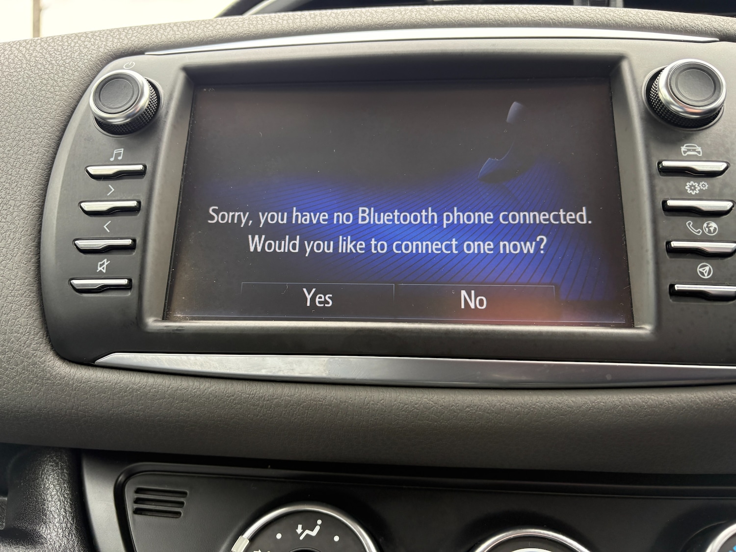 Used Toyota Yaris 2017 for sale - 78078622: Photo 30