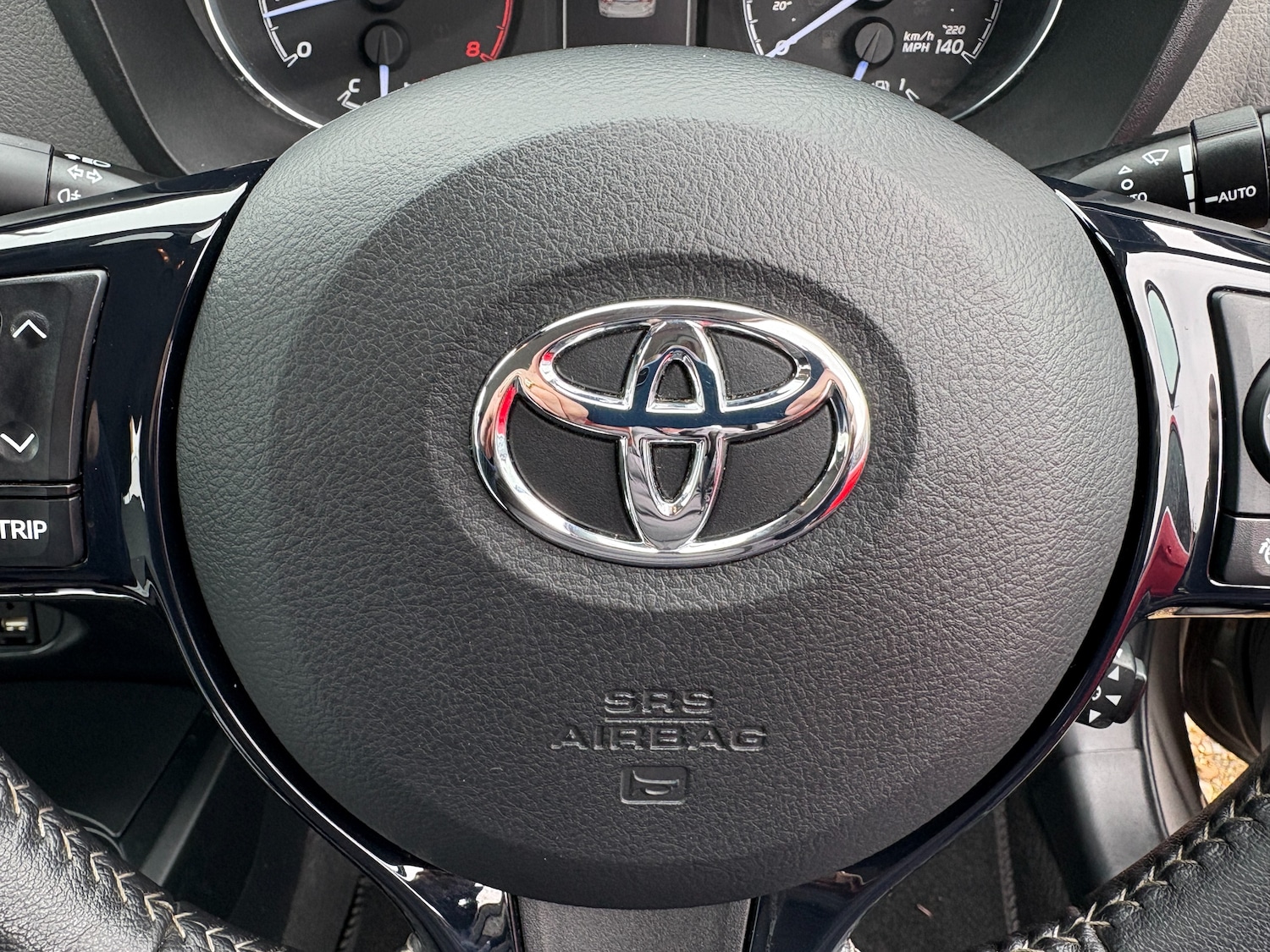 Used Toyota Yaris 2017 for sale - 78078622: Photo 32