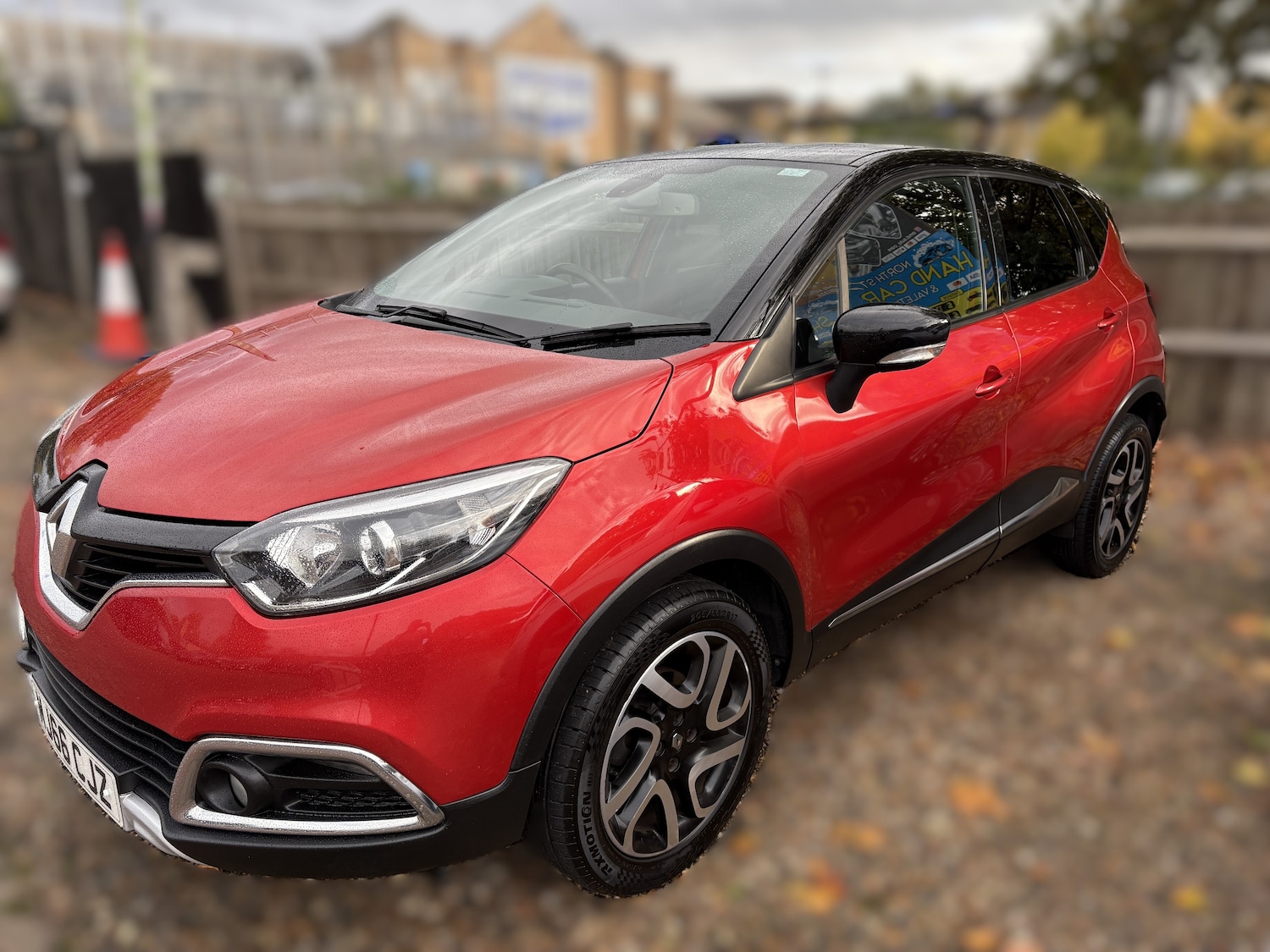 Used Renault Captur 2016 for sale - 76334663: Photo 2