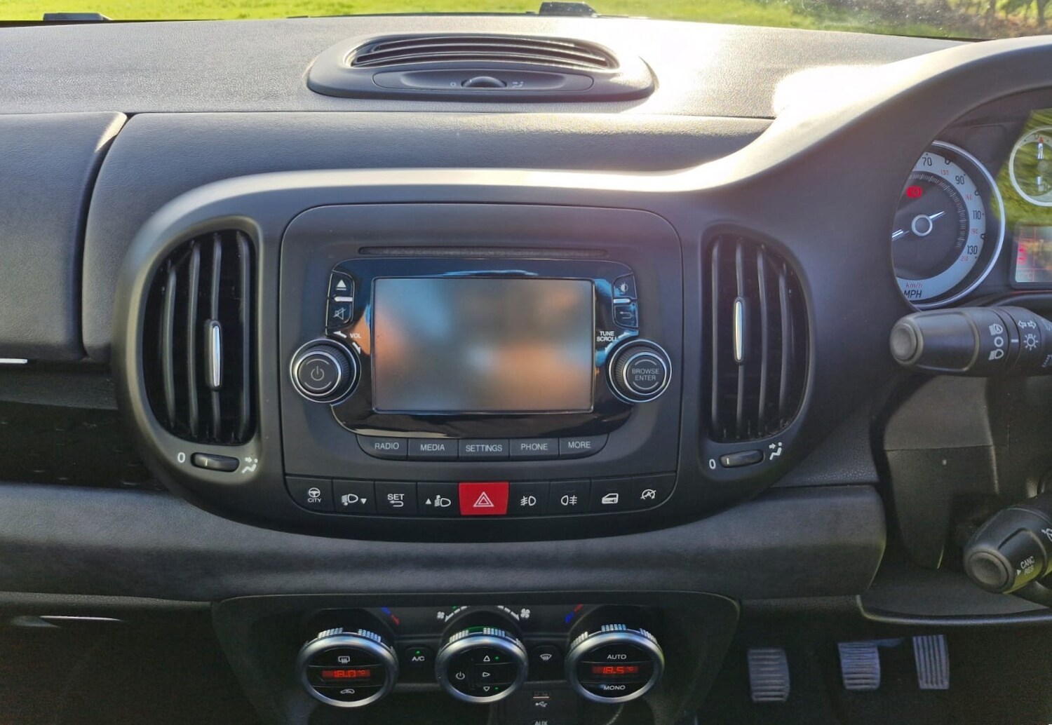 Used Fiat 500L 2013 for sale - 76783343: Photo 23