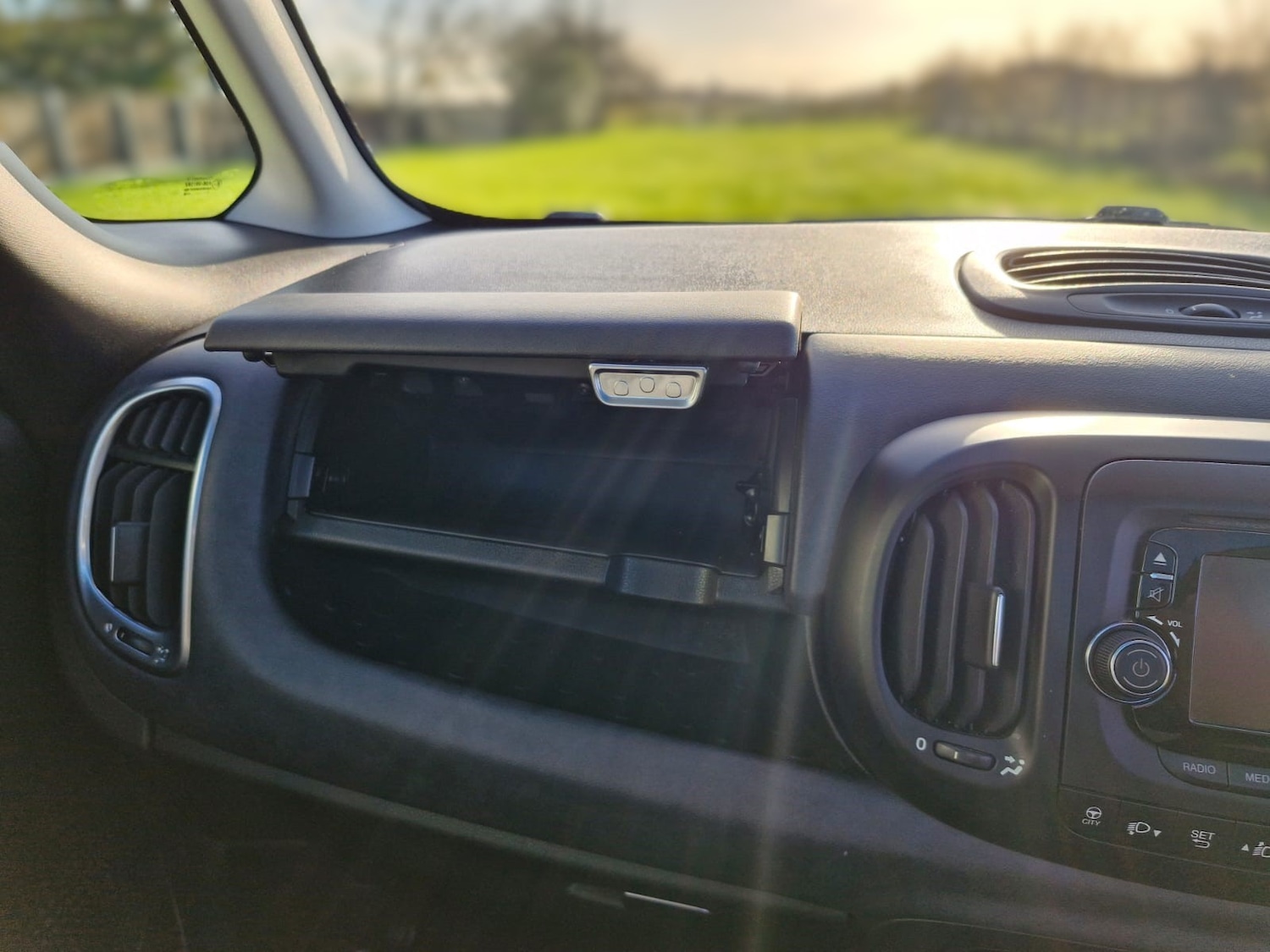 Used Fiat 500L 2013 for sale - 76783343: Photo 27