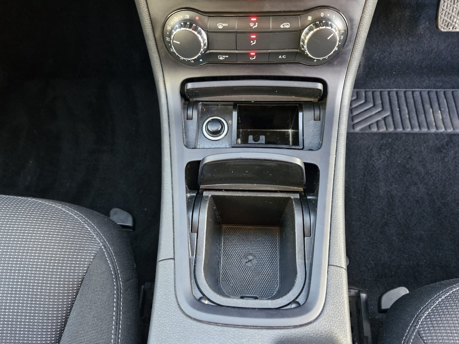 Used Mercedes-Benz B Class 2013 for sale - 77012014: Photo 22