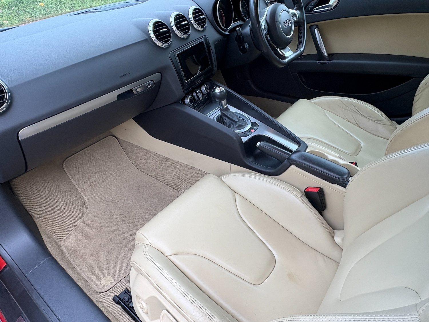 Used Audi TT 2010 for sale - 76836541: Photo 17