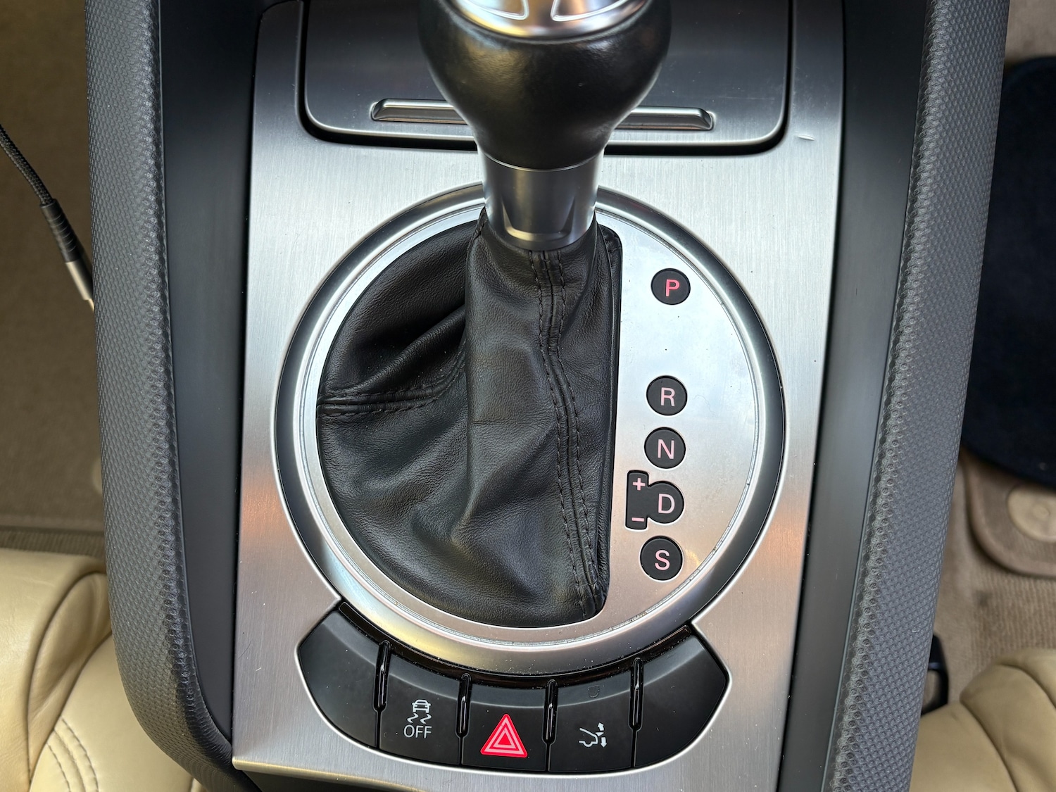 Used Audi TT 2010 for sale - 76836541: Photo 27