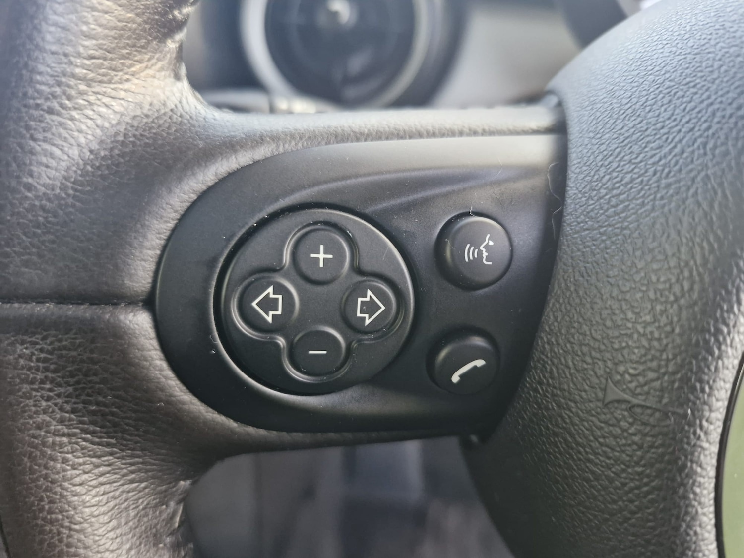 Used MINI Hatch 2011 for sale - 77446287: Photo 24