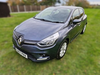 Used Renault Clio 2017 for sale - 76518091: Photo
