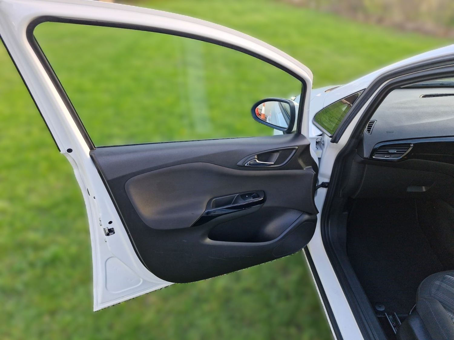 Used Vauxhall Corsa 2015 for sale - 76569312: Photo 13