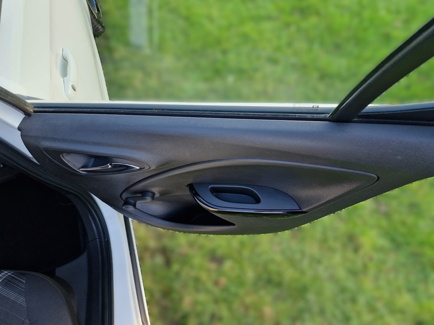 Used Vauxhall Corsa 2015 for sale - 76569312: Photo 26