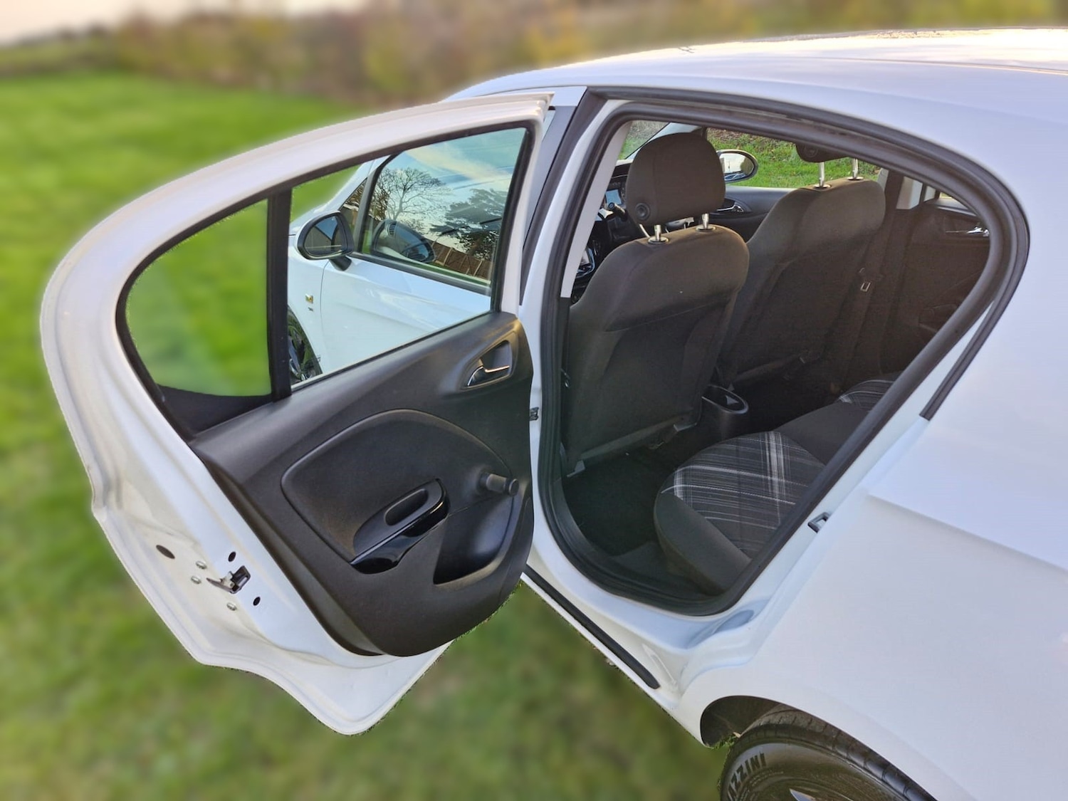 Used Vauxhall Corsa 2015 for sale - 76569312: Photo 27