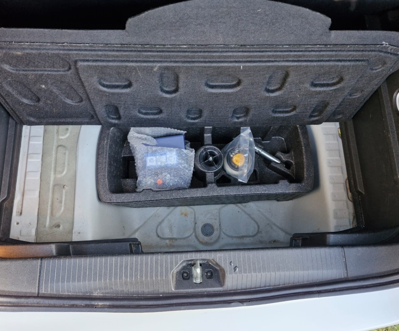 Used Vauxhall Corsa 2015 for sale - 76569312: Photo 9