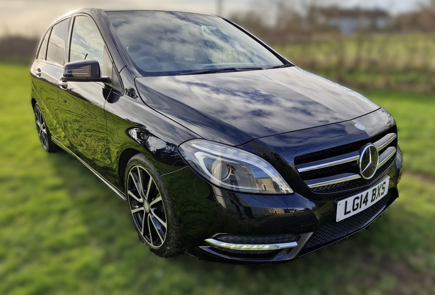 Used Mercedes-Benz B Class 2014 for sale - 77096097: Photo 1