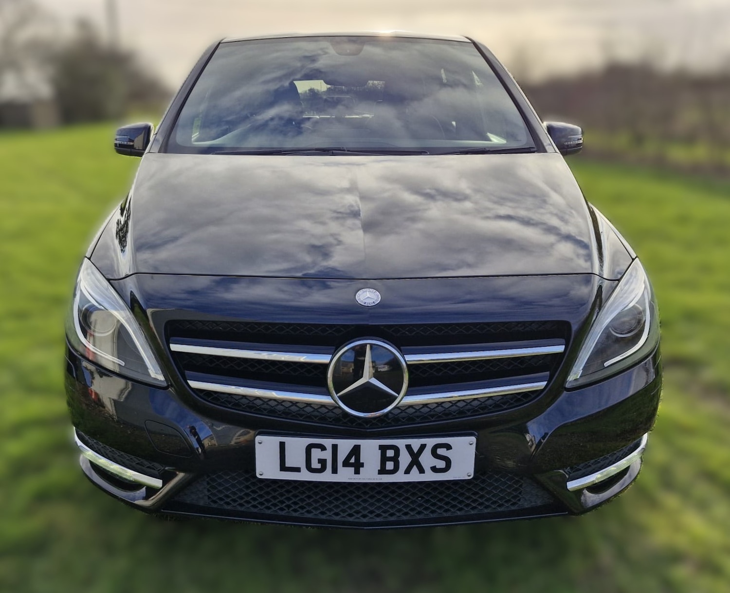 Used Mercedes-Benz B Class 2014 for sale - 77096097: Photo 2