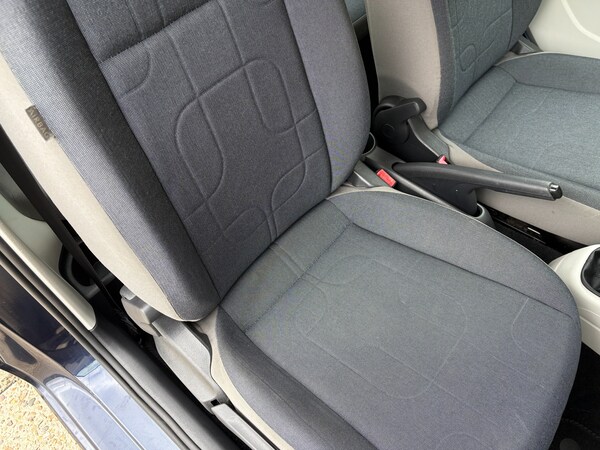 Used Volkswagen up! 2013 for sale - 76224977: Photo 13