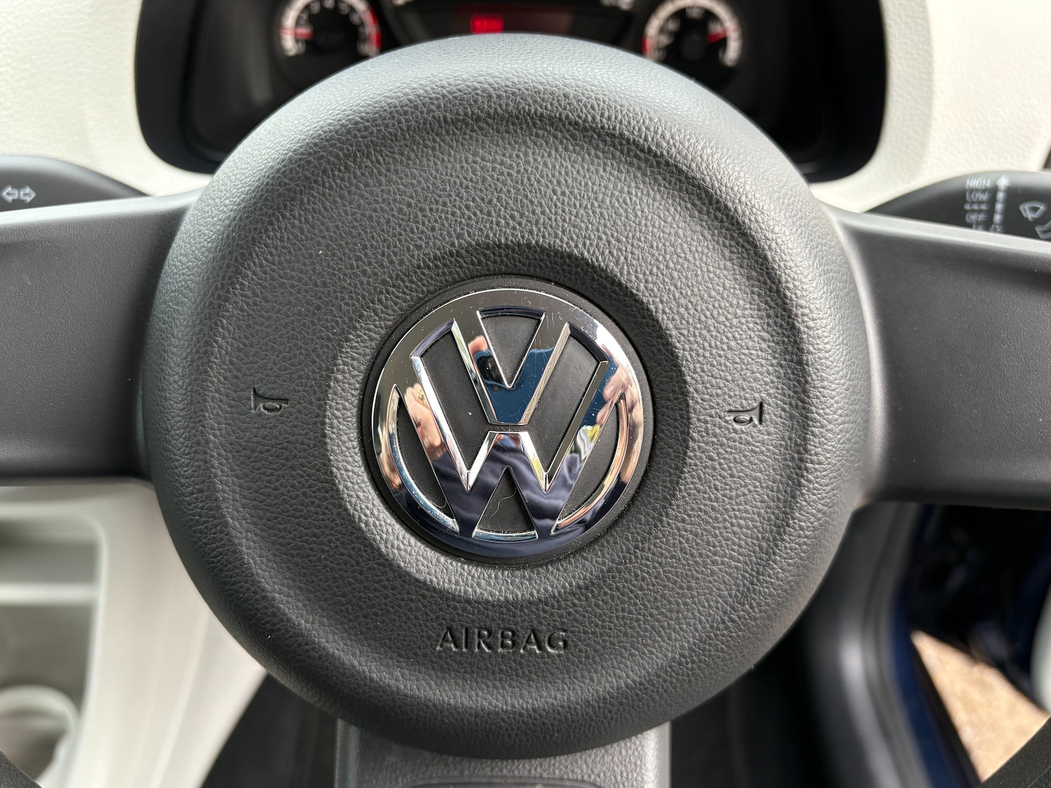 Used Volkswagen up! 2013 for sale - 76224977: Photo 30