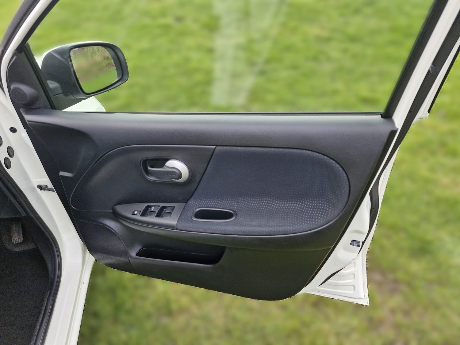 Used Nissan Note 2013 for sale - 77310937: Photo 11