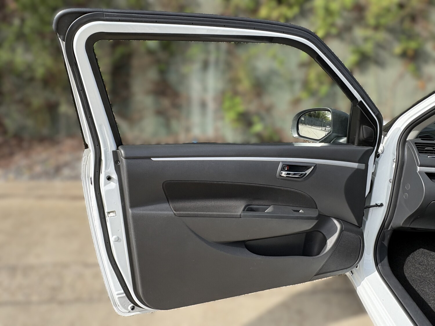 Used Suzuki Swift 2011 for sale - 78210576: Photo 13