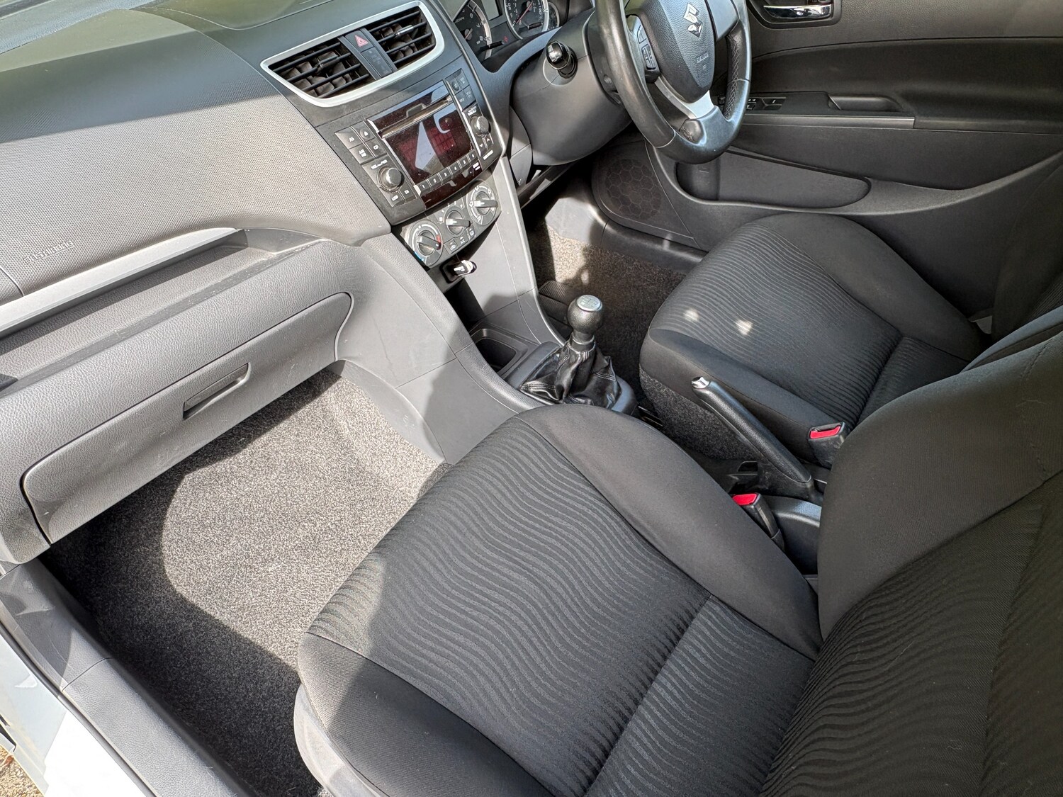 Used Suzuki Swift 2011 for sale - 78210576: Photo 15