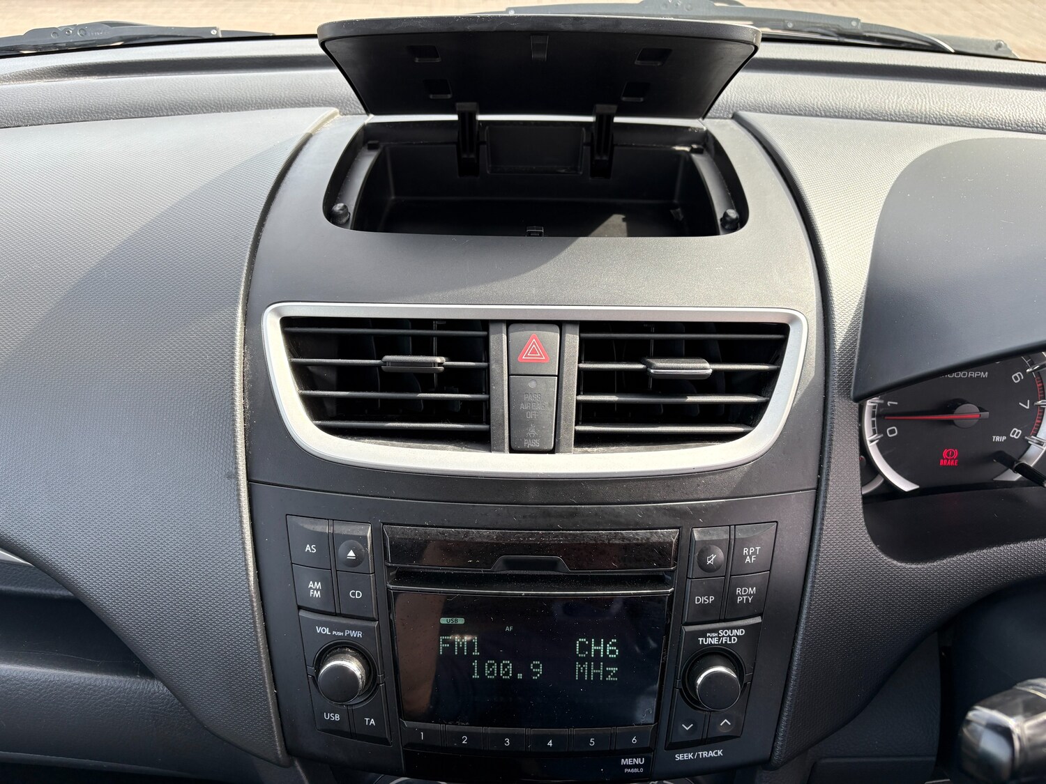 Used Suzuki Swift 2011 for sale - 78210576: Photo 20