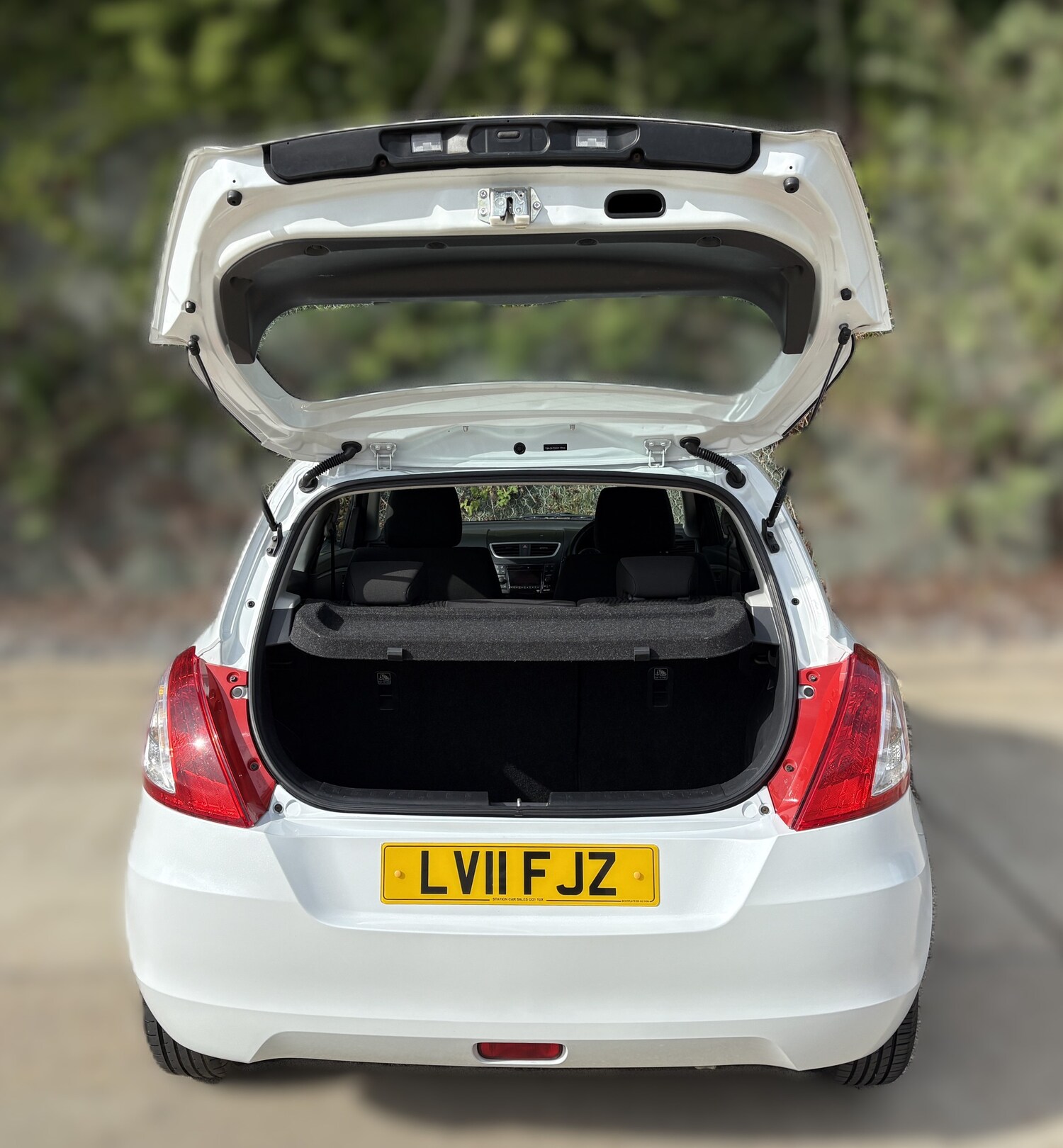 Used Suzuki Swift 2011 for sale - 78210576: Photo 7