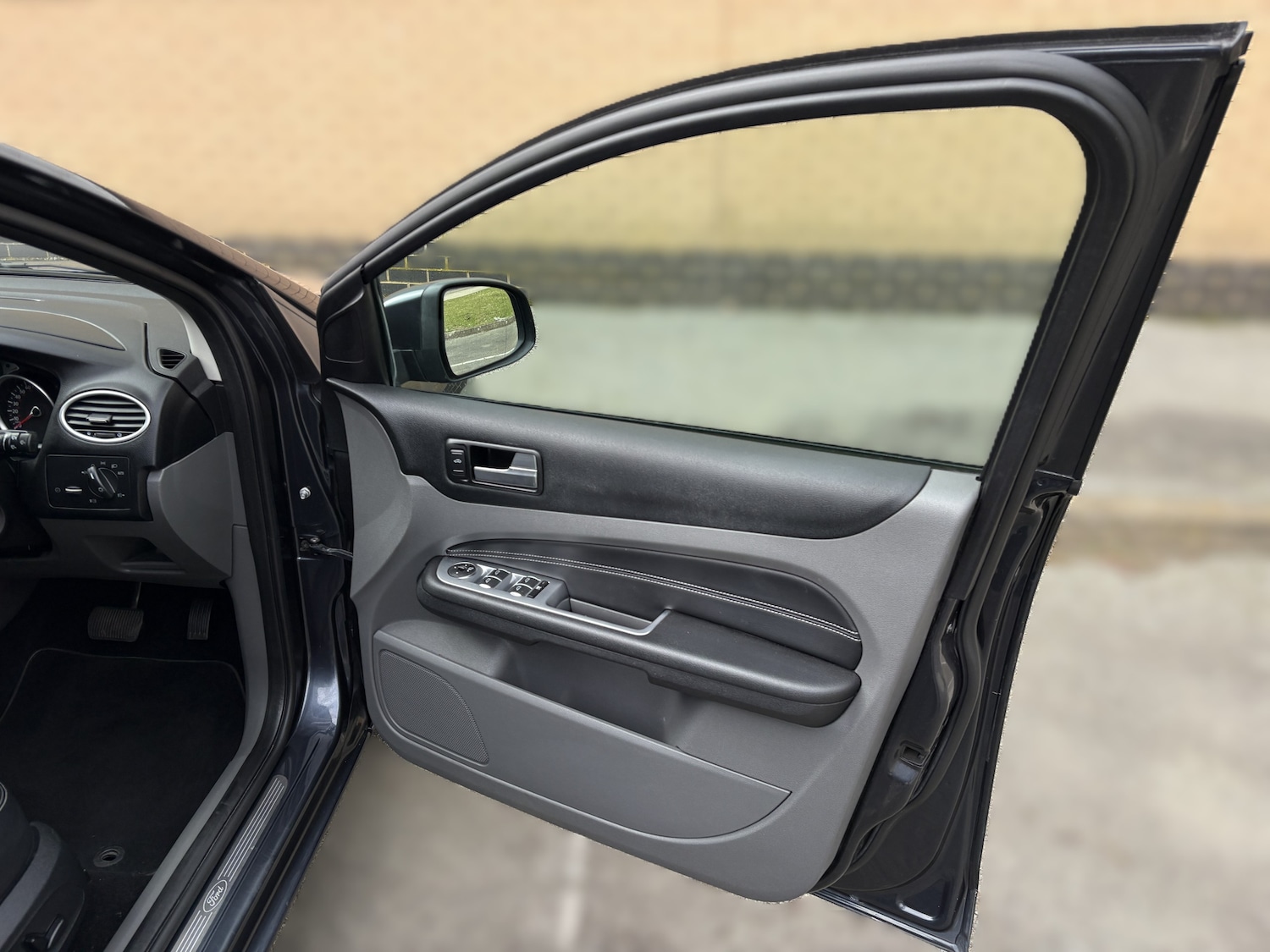 Used Ford Focus 2010 for sale - 78039468: Photo 10