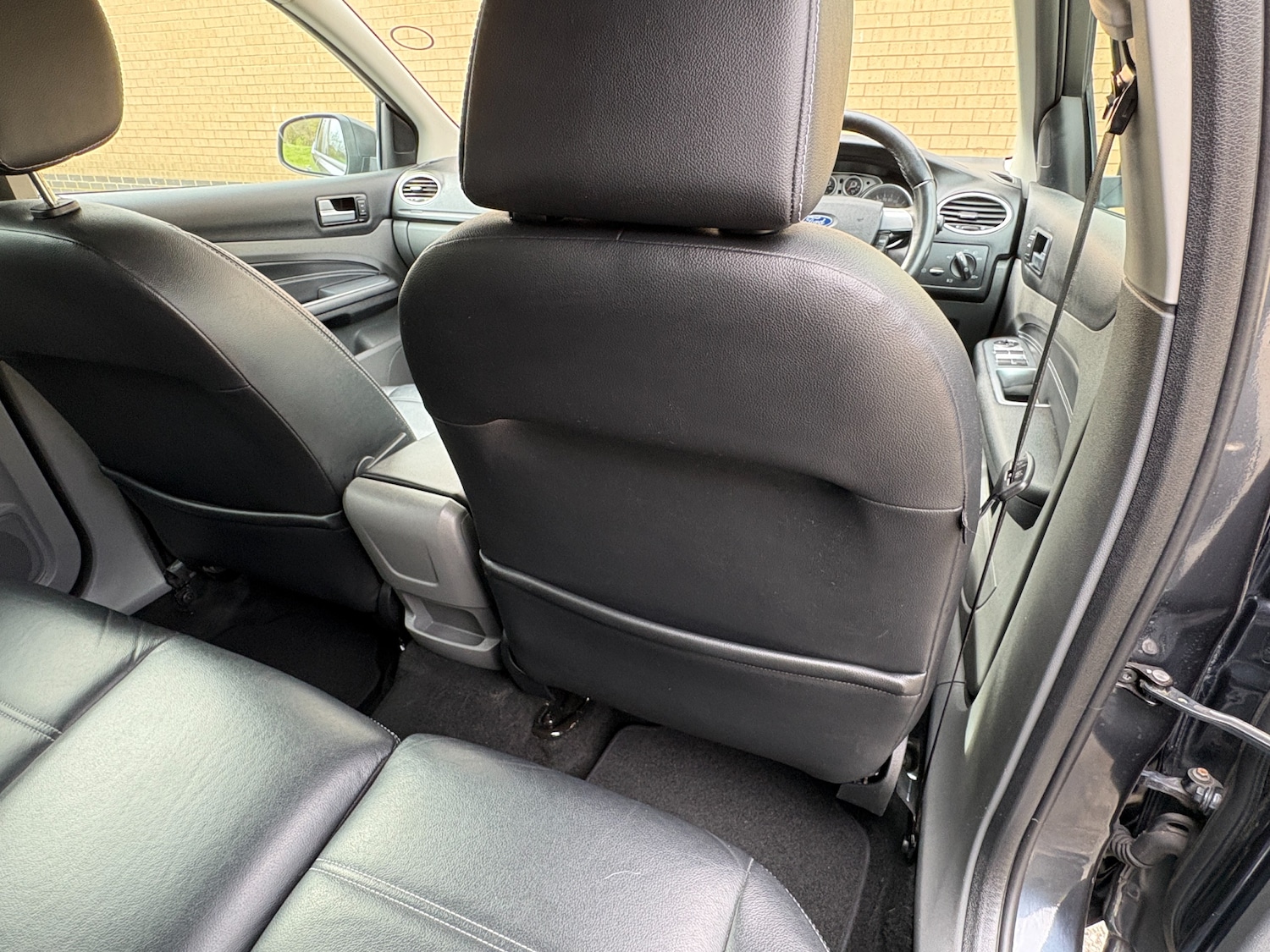 Used Ford Focus 2010 for sale - 78039468: Photo 29