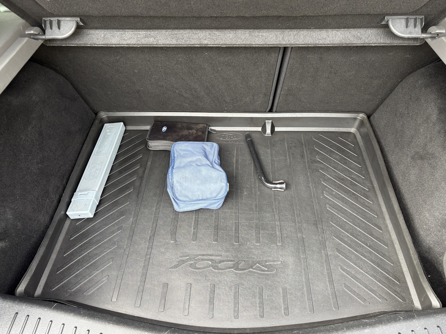 Used Ford Focus 2010 for sale - 78039468: Photo 8