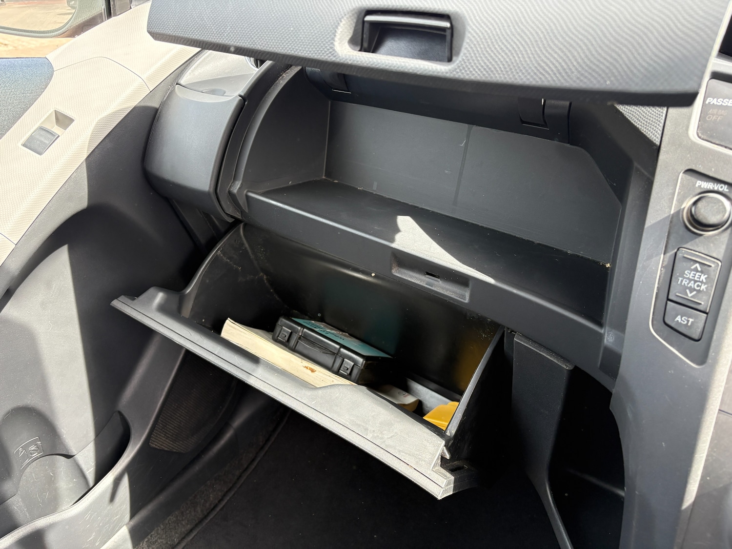 Used Toyota Yaris 2010 for sale - 78201561: Photo 18