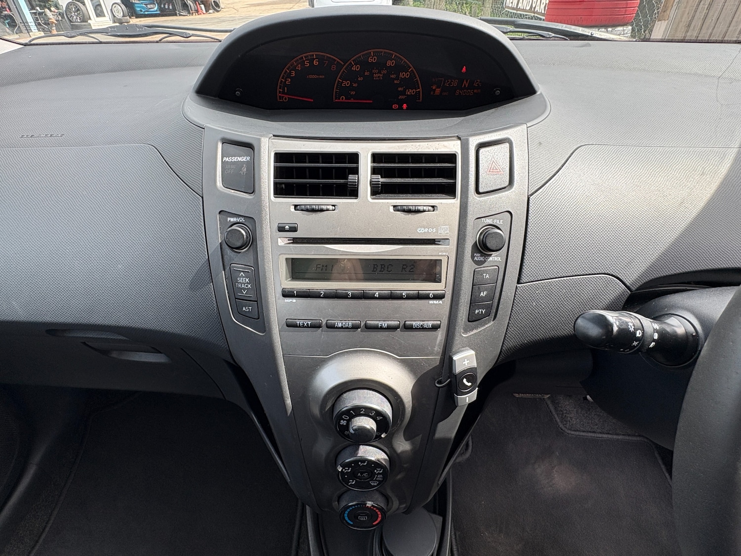 Used Toyota Yaris 2010 for sale - 78201561: Photo 19