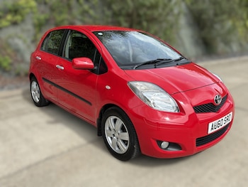 Used Toyota Yaris 2010 for sale - 78201561: Photo