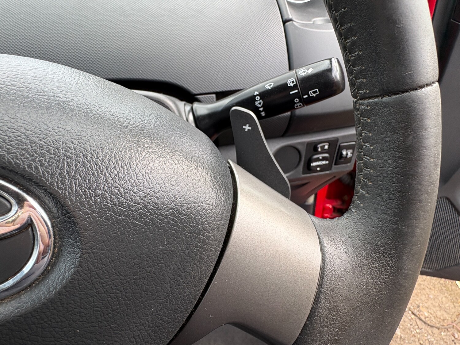 Used Toyota Yaris 2010 for sale - 78201561: Photo 38