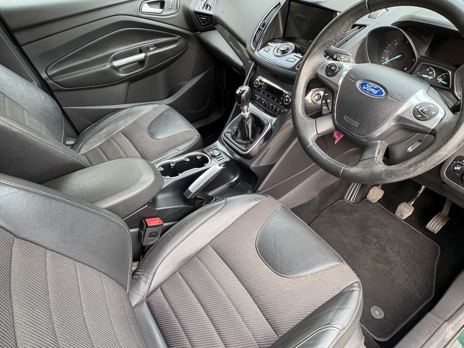 Used Ford Kuga 2015 for sale - 76149185: Photo 13