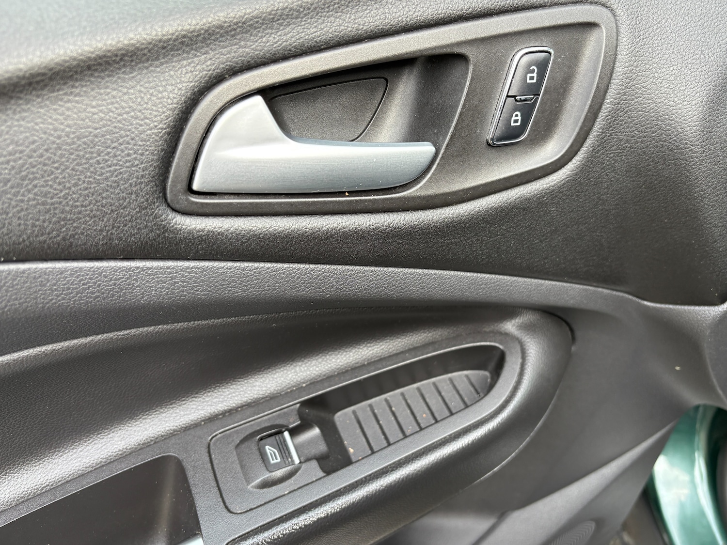 Used Ford Kuga 2015 for sale - 76149185: Photo 15
