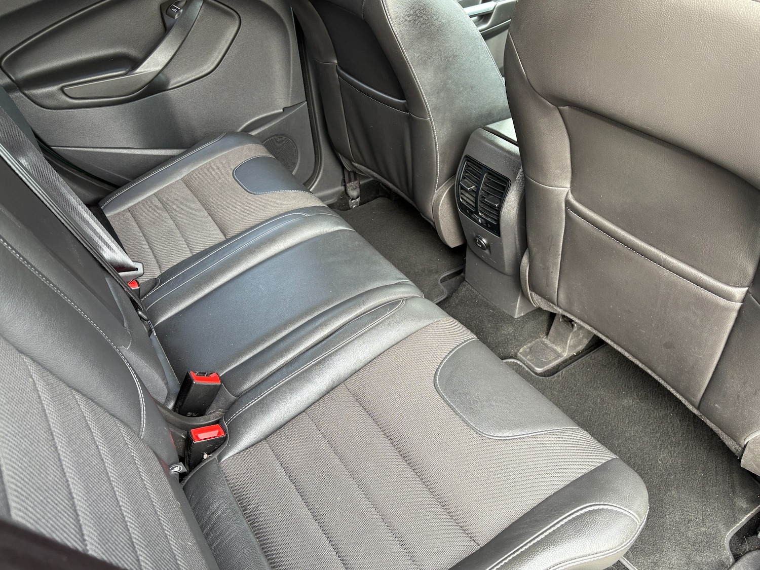 Used Ford Kuga 2015 for sale - 76149185: Photo 29