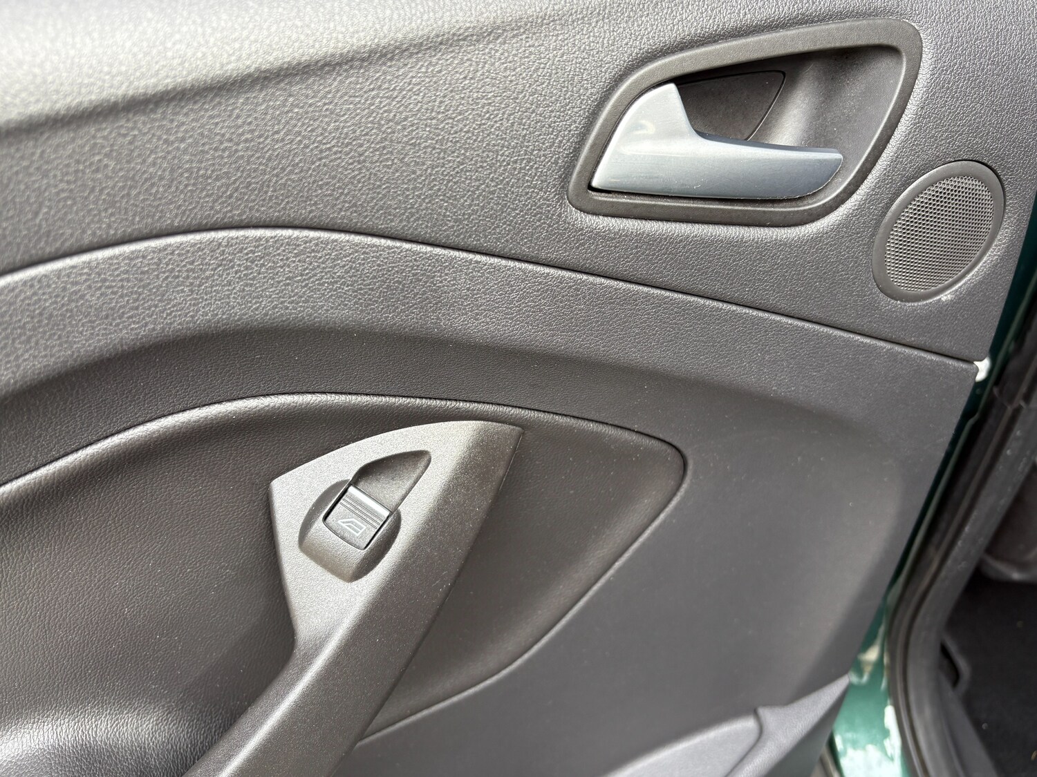 Used Ford Kuga 2015 for sale - 76149185: Photo 32