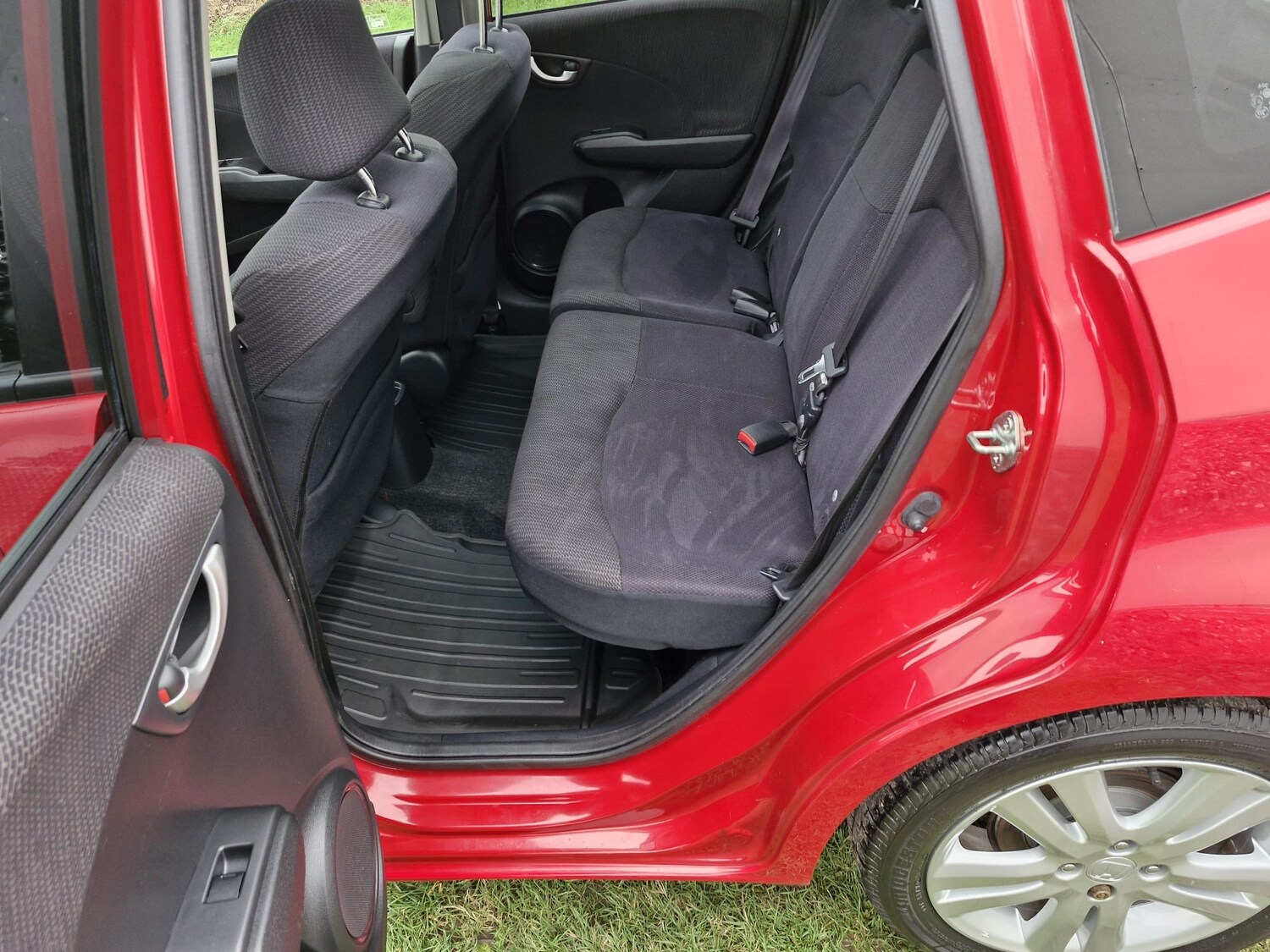 Used Honda Jazz 2012 for sale - 77341099: Photo 16