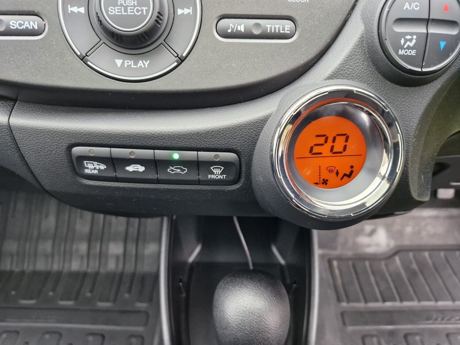 Used Honda Jazz 2012 for sale - 77341099: Photo 20