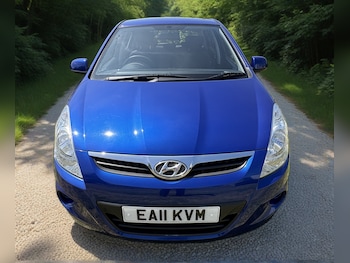 Used Hyundai i20 2011 for sale - 79035020: Photo