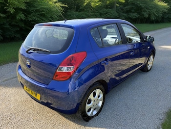 Used Hyundai i20 2011 for sale - 79035020: Photo