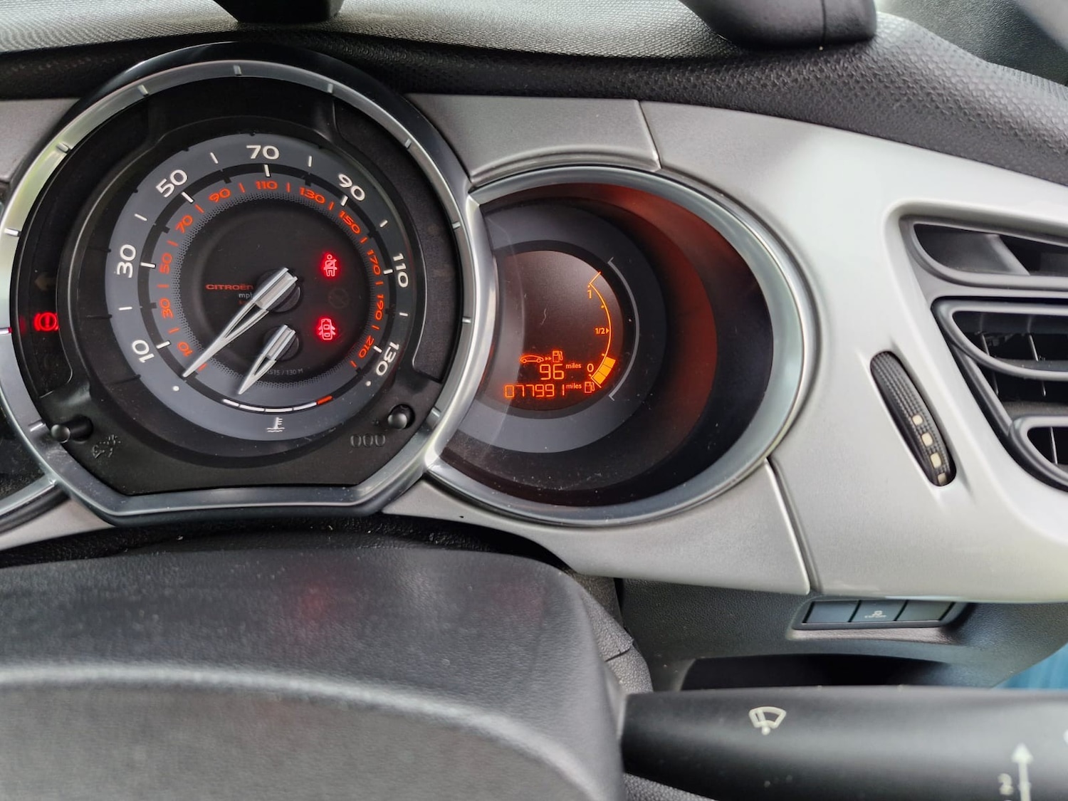 Used Citroen DS3 2011 for sale - 76531506: Photo 16