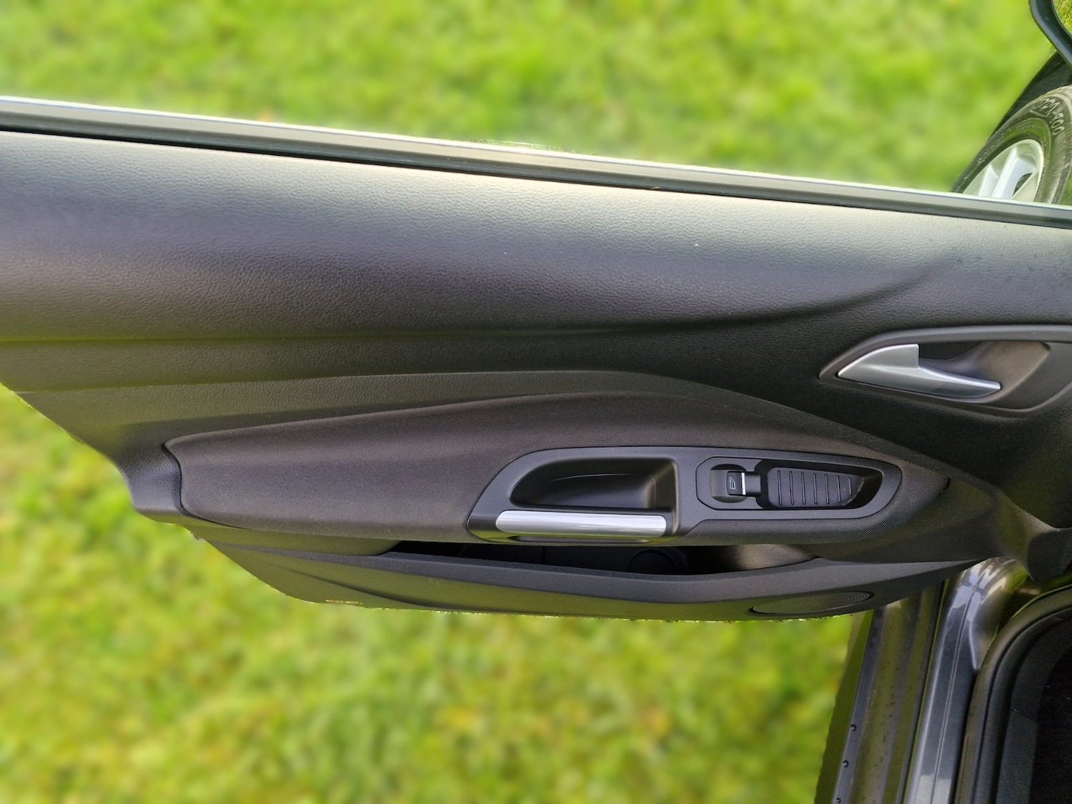 Used Ford Grand C-Max 2016 for sale - 76545937: Photo 12