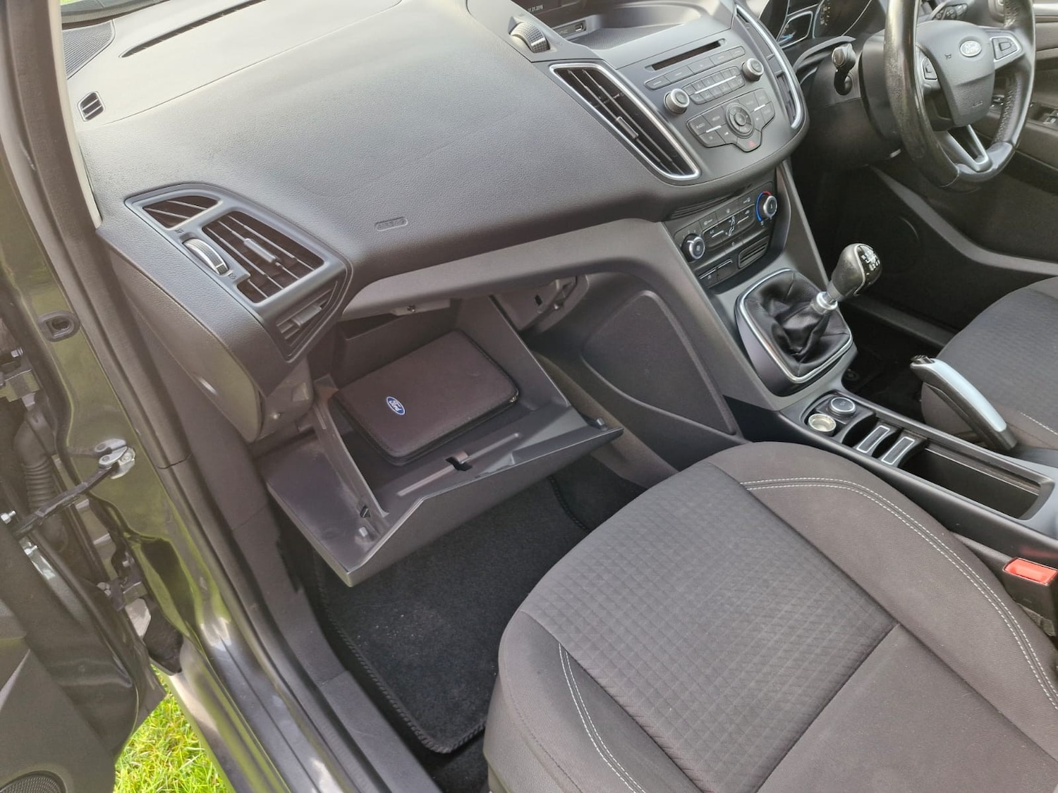 Used Ford Grand C-Max 2016 for sale - 76545937: Photo 14