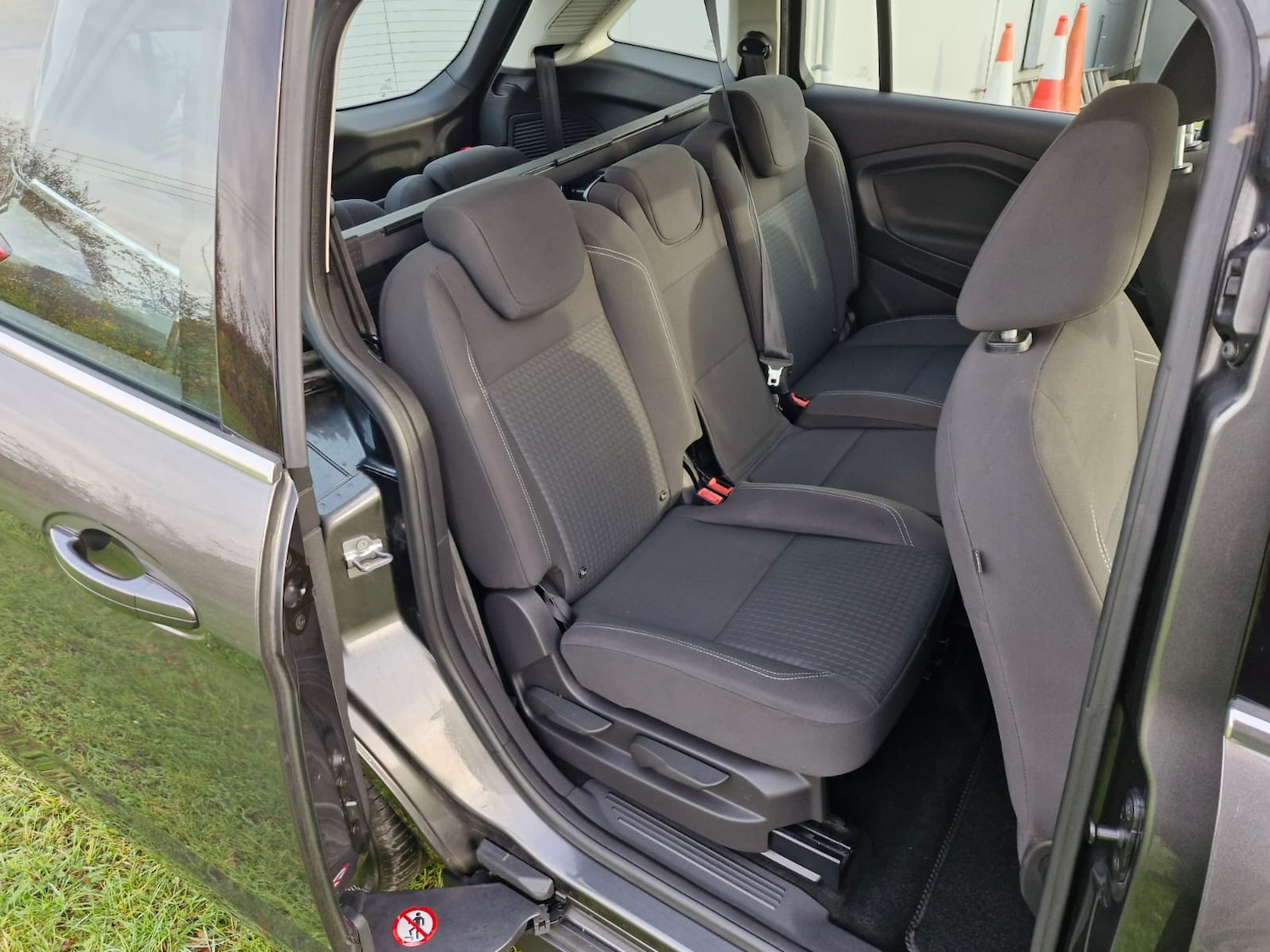 Used Ford Grand C-Max 2016 for sale - 76545937: Photo 29