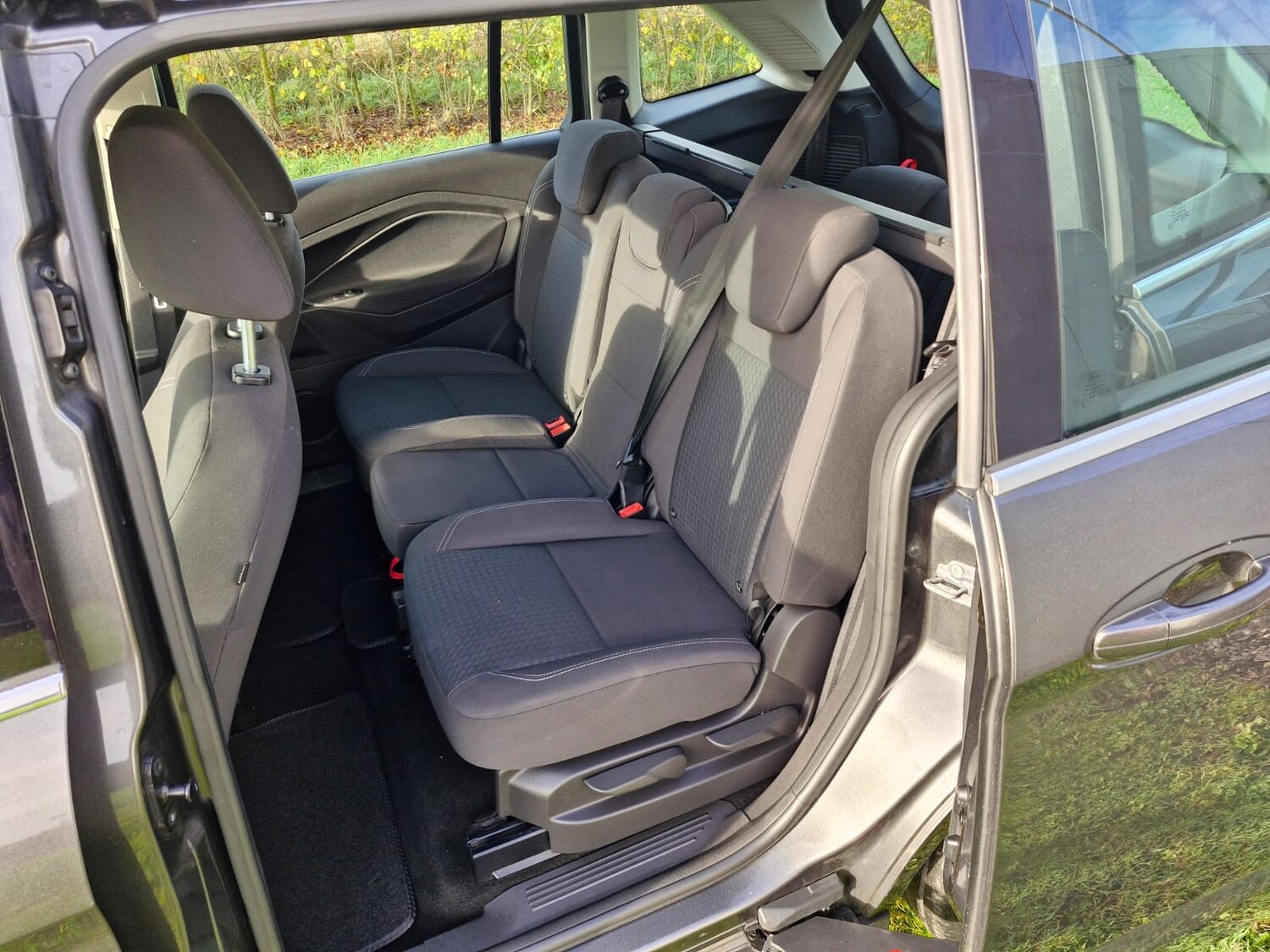 Used Ford Grand C-Max 2016 for sale - 76545937: Photo 34