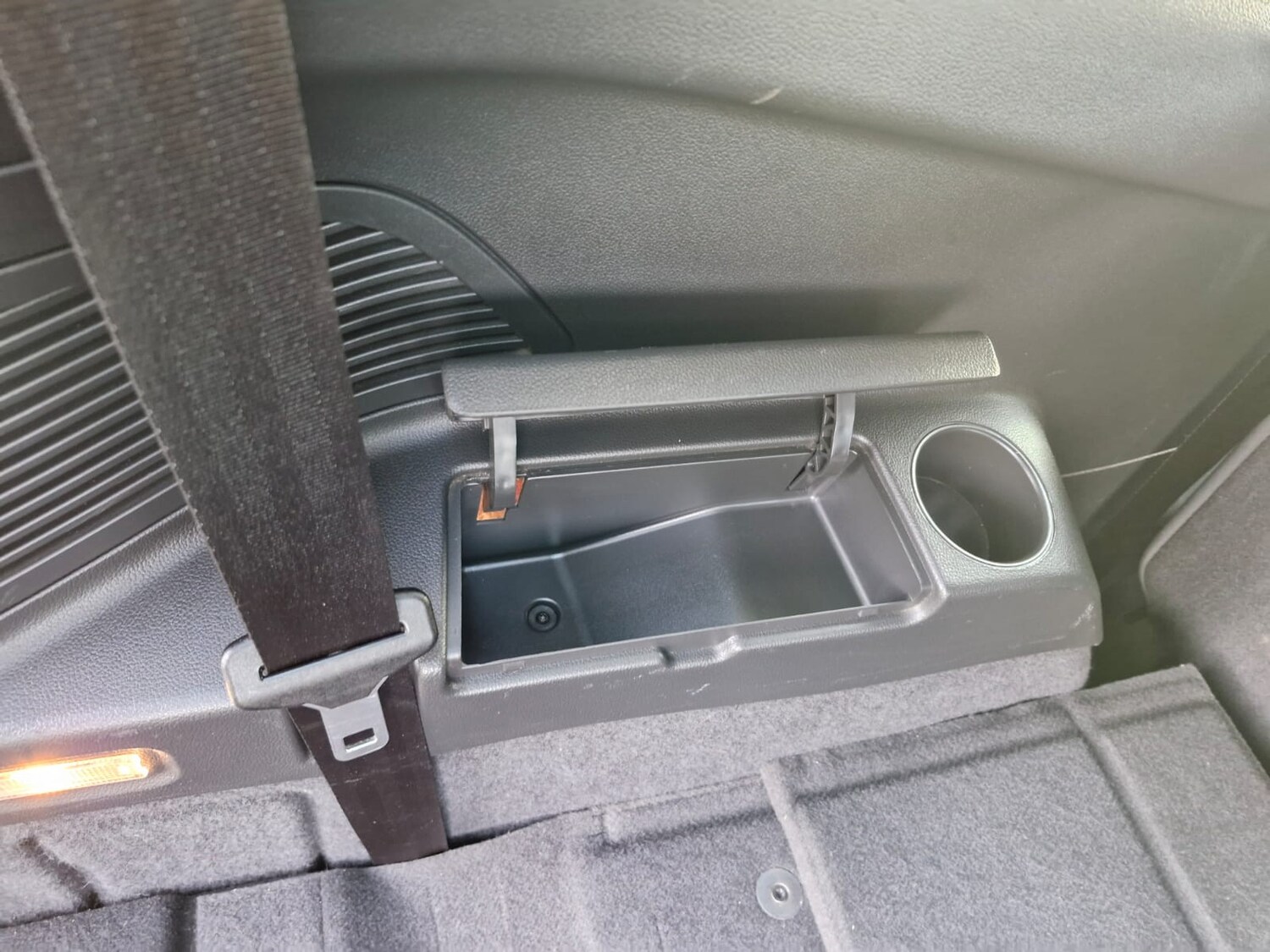 Used Ford Grand C-Max 2016 for sale - 76545937: Photo 35