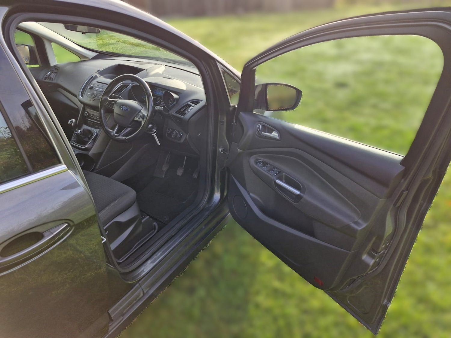 Used Ford Grand C-Max 2016 for sale - 76545937: Photo 9