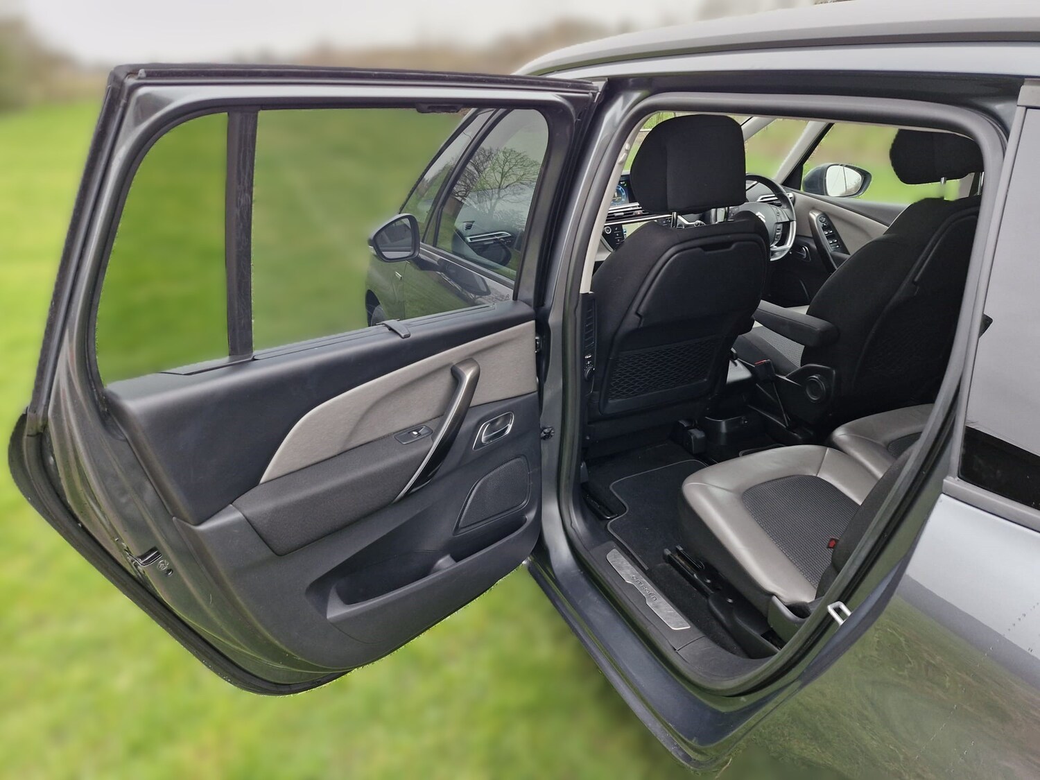 Used Citroen C4 Grand Picasso 2014 for sale - 77336916: Photo 17