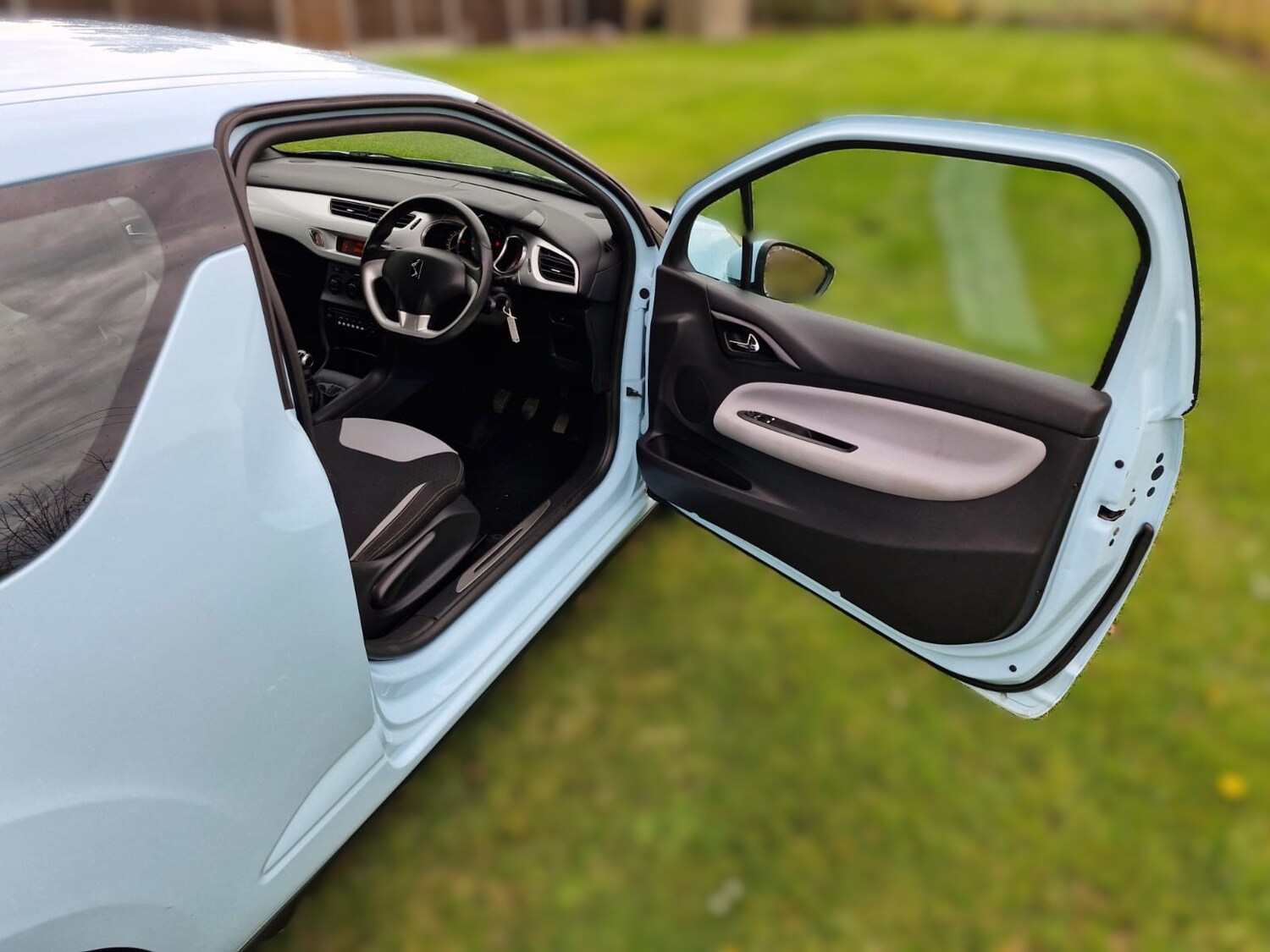 Used Citroen DS3 2011 for sale - 77368844: Photo 8