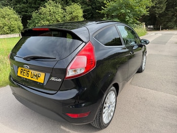 Used Ford Fiesta 2016 for sale - 79029627: Photo