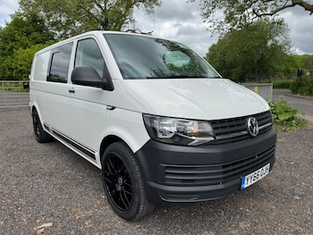 Used Volkswagen Campervan 2016 for sale - 79026866: Photo
